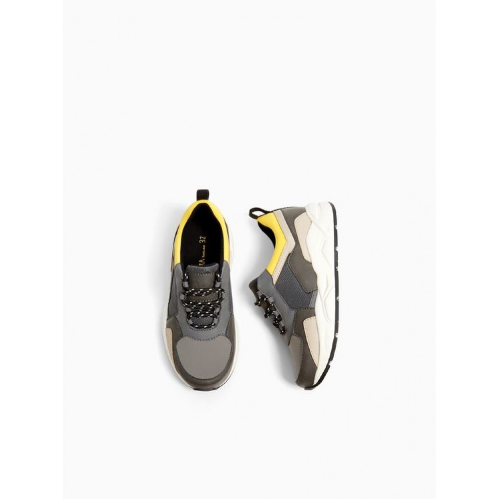 Zara Contrasting Sneakers
